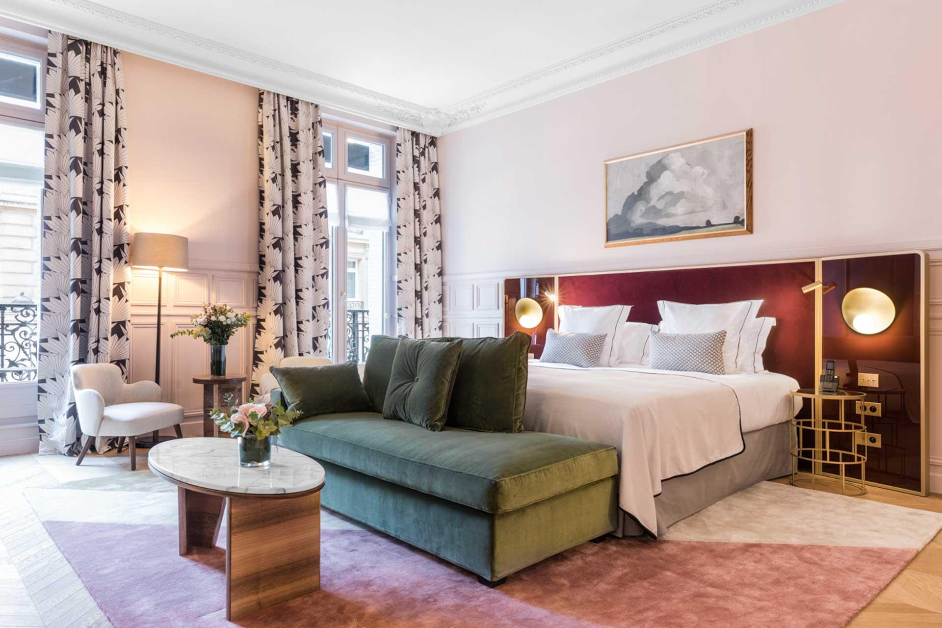 Junior Suite Balcon Tour Eiffel © Hôtel Grand Powers Junior Suite Balcon Tour Eiffel © Hôtel Grand Powers